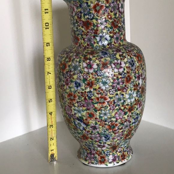 Japanese Porcelain Ware 12” Tall Vase hand painted - Picture 3 of 7